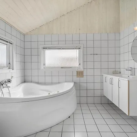 615-hvide-sande-bjerregardsvej-408 بيت للعطل